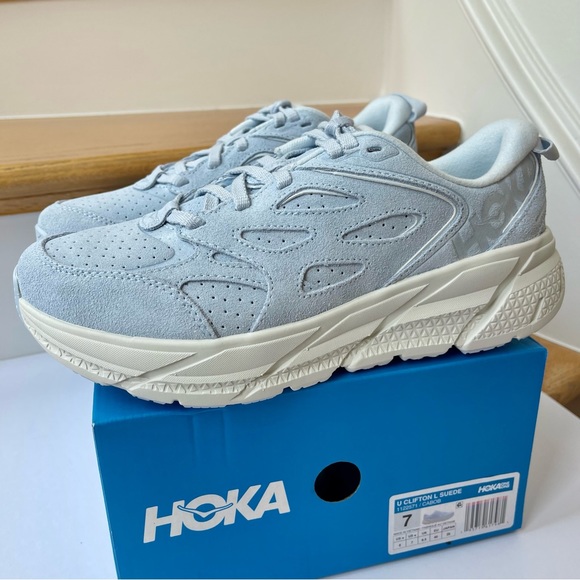 NWT Hoka One One Clifton L Suede in Country Air / Bit of Blue Unisex - Picture 11 of 15